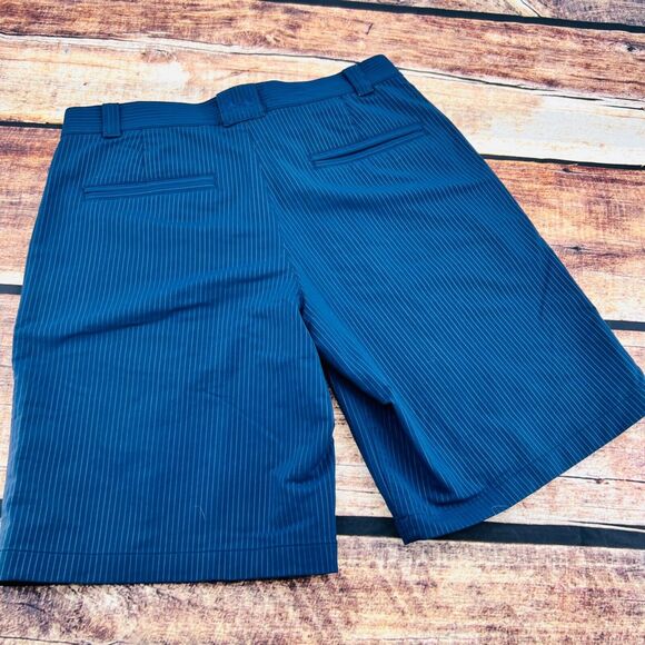 Under Armour Flat Front Chino Short Men's Size 34 Navy Blue Pinstriped Stretch - Picture 8 of 8
